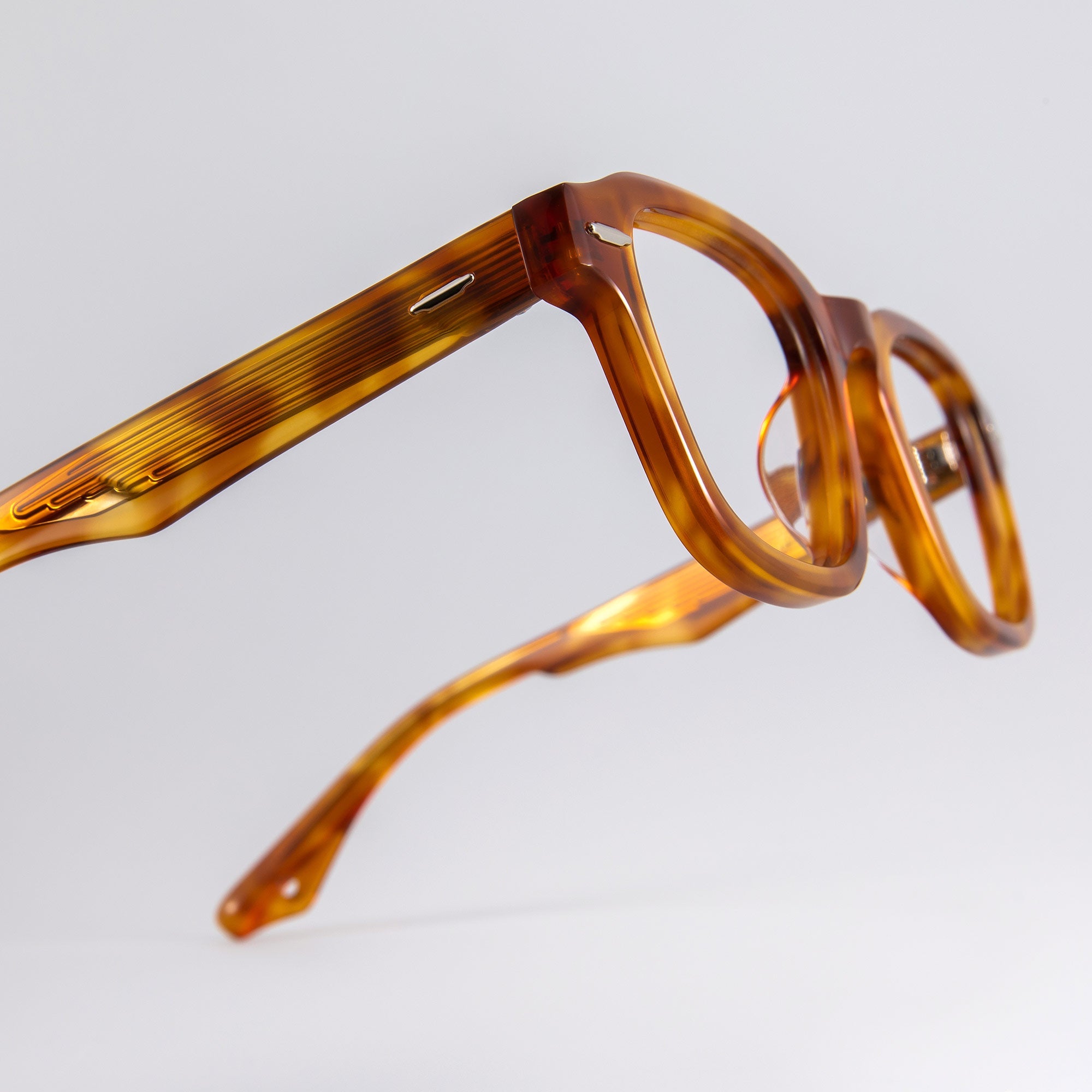 Donahugh-eyeglasses-tortoise